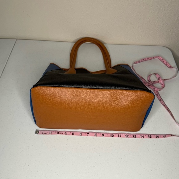 Neiman Marcus Tote Bag Tri-color Camel Brown, Black & Blue Vegan Pebble Leather - Picture 3 of 9